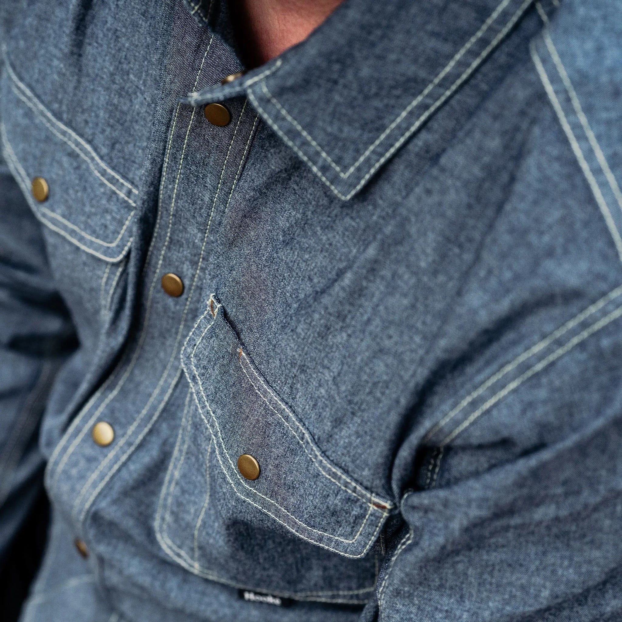 BLUE CHAMBRAY