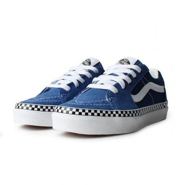 815/ TRUE BLUE