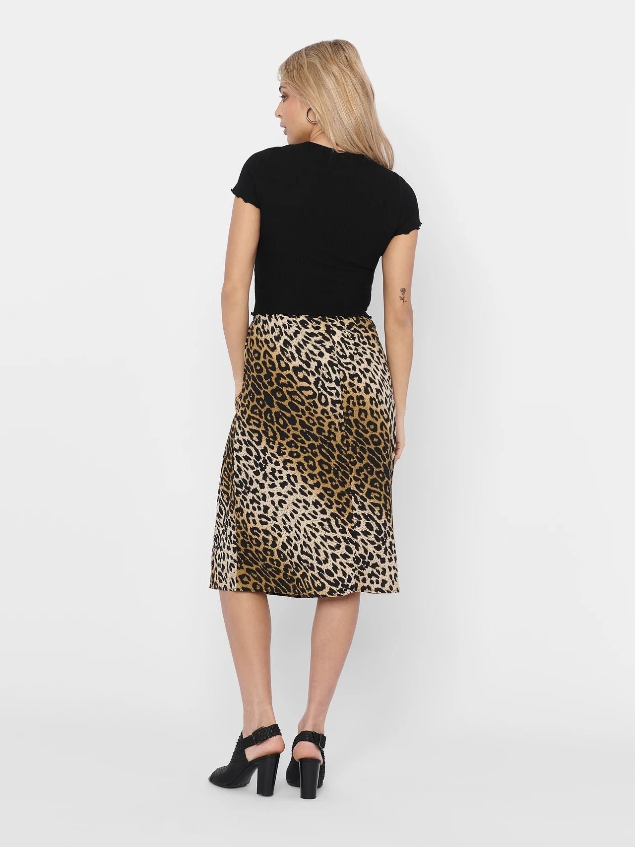 T-SHIRT MANCHE COURTE